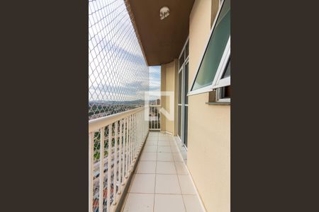 Varanda  de apartamento à venda com 2 quartos, 58m² em Jardim Cirino, Osasco