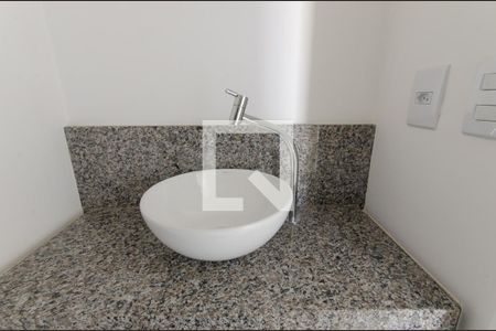 Lavabo de casa à venda com 3 quartos, 110m² em Ipanema, Porto Alegre