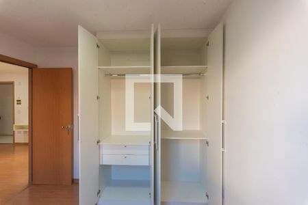 Quarto 1 - Armários de apartamento à venda com 2 quartos, 40m² em Jardim Esmeraldina, Campinas