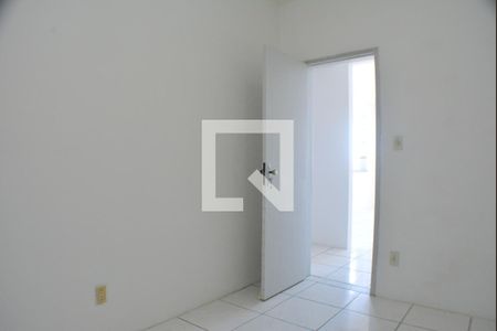 Quarto 1 de apartamento para alugar com 2 quartos, 75m² em Itapuã, Salvador