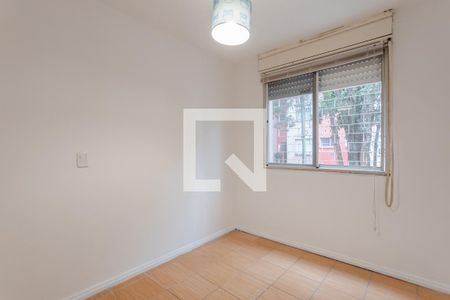 Quarto 2 de apartamento para alugar com 2 quartos, 52m² em Jardim Itu Sabará, Porto Alegre