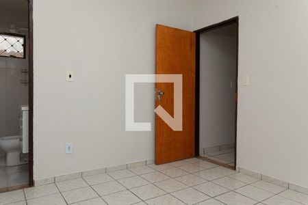 Suíte de casa para alugar com 3 quartos, 250m² em Pacaembu, Uberlândia