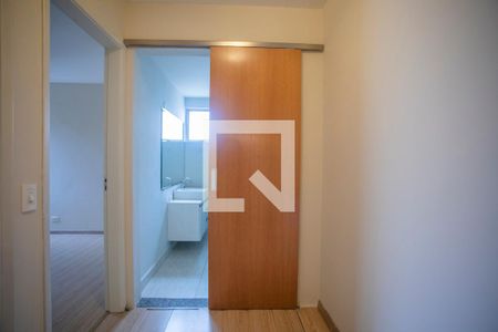 Corredor - Quartos de apartamento para alugar com 2 quartos, 70m² em Vila Monte Alegre, São Paulo