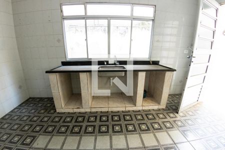 Casa à venda com 4 quartos, 160m² em Vila Antonieta, São Paulo