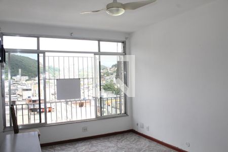 Sala de apartamento à venda com 2 quartos, 75m² em Olaria, Rio de Janeiro