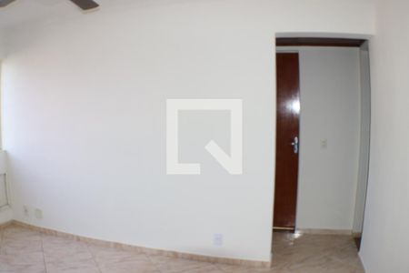 Sala de apartamento para alugar com 2 quartos, 55m² em Taquara, Rio de Janeiro