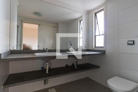 Banheiro da Suíte de apartamento à venda com 3 quartos, 165m² em Bela Vista, Porto Alegre