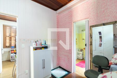 Quarto 2 de casa à venda com 2 quartos, 120m² em Cristal, Porto Alegre