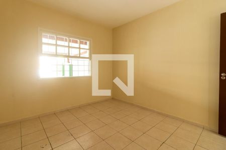 Quarto 1 de casa para alugar com 2 quartos, 170m² em Chácara Canta Galo, Cotia