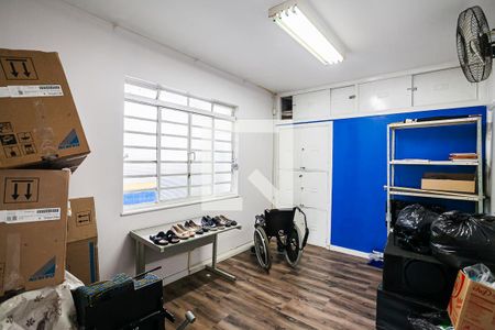 Sala de TV de casa à venda com 4 quartos, 340m² em Centro, Santo André