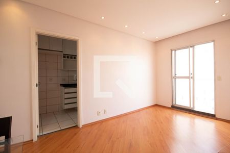 Sala de apartamento para alugar com 2 quartos, 51m² em Bussocaba, Osasco