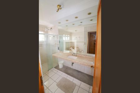 Casa à venda com 520m², 5 quartos e 7 vagas Casa à venda com 520m², 5 quartos e 7 vagasBanheiro Social