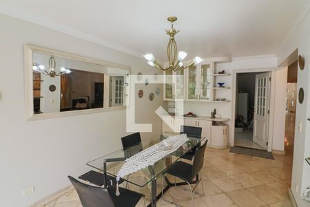 Casa à venda com 520m², 5 quartos e 7 vagas Casa à venda com 520m², 5 quartos e 7 vagasSala Jantar