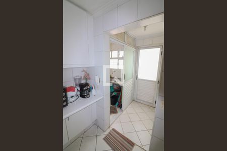 Casa à venda com 520m², 5 quartos e 7 vagas Casa à venda com 520m², 5 quartos e 7 vagasCozinha