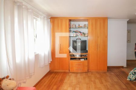 Casa à venda com 520m², 5 quartos e 7 vagas Casa à venda com 520m², 5 quartos e 7 vagasQuarto