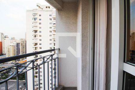 Varanda  de apartamento à venda com 1 quarto, 46m² em Vila Nova Conceição, São Paulo