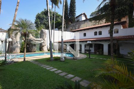 Piscina de casa à venda com 4 quartos, 1200m² em Fazenda Morumbi, São Paulo