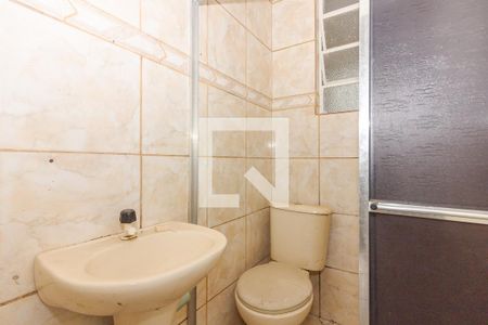 Banheiro de apartamento à venda com 2 quartos, 50m² em Rubem Berta, Porto Alegre