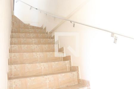 Escada de apartamento para alugar com 1 quarto, 55m² em Vila Nossa Senhora de Fátima, São Vicente