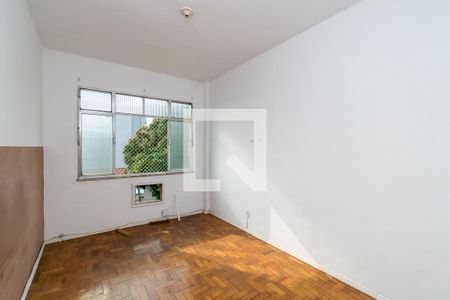 Quarto 1 de apartamento para alugar com 2 quartos, 60m² em Ramos, Rio de Janeiro