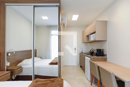 Quarto de kitnet/studio para alugar com 1 quarto, 20m² em Centro Histórico de São Paulo, São Paulo