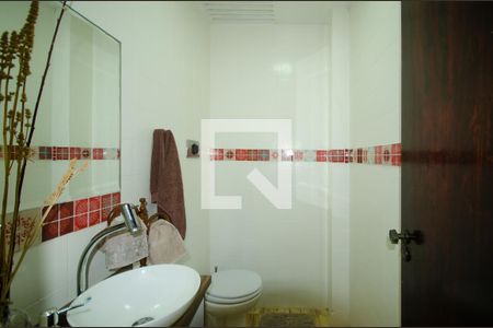 Lavabo de casa para alugar com 5 quartos, 230m² em Santa Rosa, Niterói