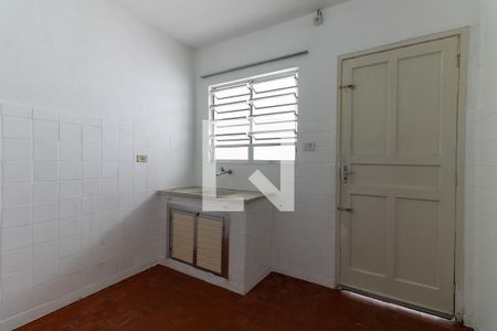Cozinha de casa para alugar com 1 quarto, 60m² em Vila Guarani (zona Sul), São Paulo