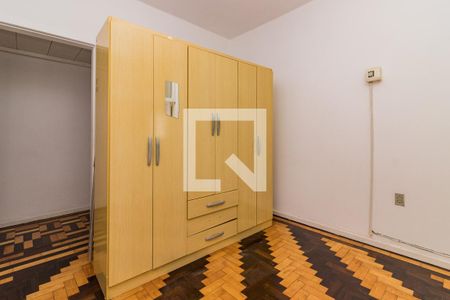 Dormitório 2 de apartamento para alugar com 2 quartos, 70m² em Santana, Porto Alegre