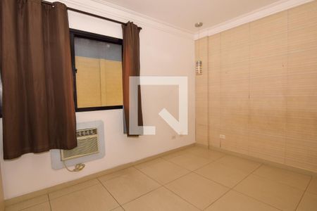 Quarto 1 de apartamento para alugar com 2 quartos, 73m² em Jardim Las Palmas, Guarujá
