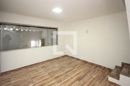 Sala de casa à venda com 2 quartos, 110m² em Jardim Independência, São Paulo