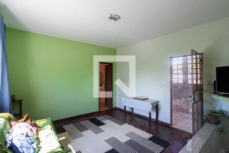 Sala 2 de casa à venda com 3 quartos, 194m² em Goiânia , Belo Horizonte