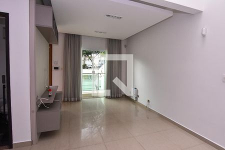 Sala de Estar de casa para alugar com 3 quartos, 318m² em Vila Formosa, São Paulo