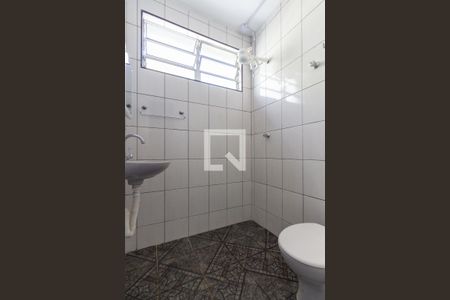 Banheiro de kitnet/studio para alugar com 1 quarto, 22m² em Centro Histórico de São Paulo, São Paulo