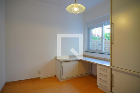 Quarto 2 de apartamento para alugar com 3 quartos, 121m² em Petrópolis, Porto Alegre