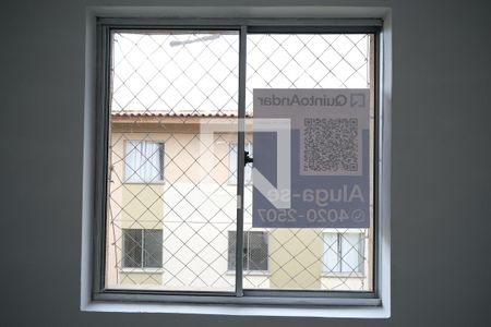 Vista do Quarto 1 de apartamento para alugar com 2 quartos, 42m² em Colônia Rio Grande, São José dos Pinhais