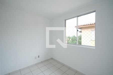 Quarto 2 de apartamento para alugar com 2 quartos, 42m² em Colônia Rio Grande, São José dos Pinhais