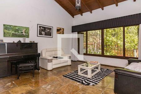 Sala de casa à venda com 5 quartos, 800m² em Cristal, Porto Alegre