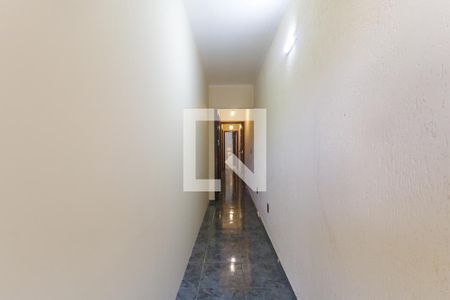 Corredor de casa à venda com 3 quartos, 240m² em Todos Os Santos, Rio de Janeiro