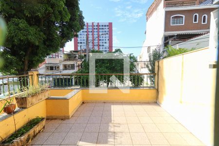 Quarto vista de casa à venda com 3 quartos, 240m² em Todos Os Santos, Rio de Janeiro
