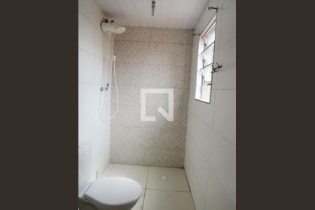 Banheiro de casa para alugar com 1 quarto, 20m² em Vila Carrão, São Paulo