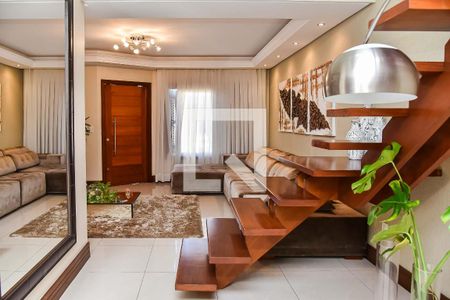Sala de casa à venda com 3 quartos, 212m² em Rubem Berta, Porto Alegre