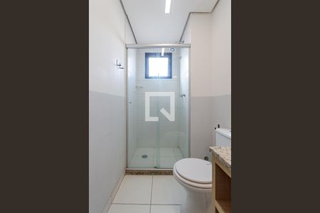 Banheiro de kitnet/studio para alugar com 1 quarto, 43m² em Bela Vista, São Paulo