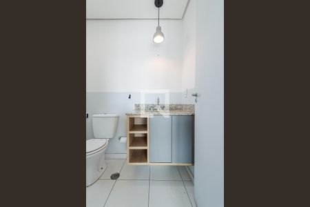 Banheiro de kitnet/studio para alugar com 1 quarto, 43m² em Bela Vista, São Paulo