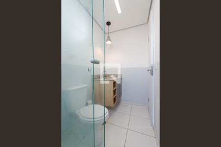Banheiro de kitnet/studio para alugar com 1 quarto, 43m² em Bela Vista, São Paulo
