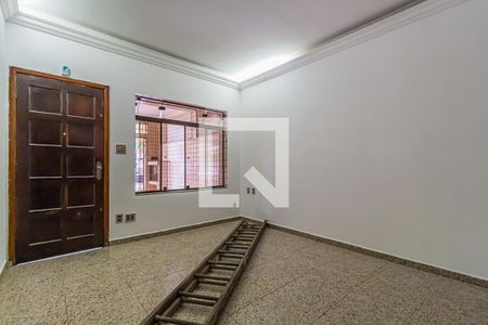 Casa para alugar com 80m², 2 quartos e 1 vagaSala