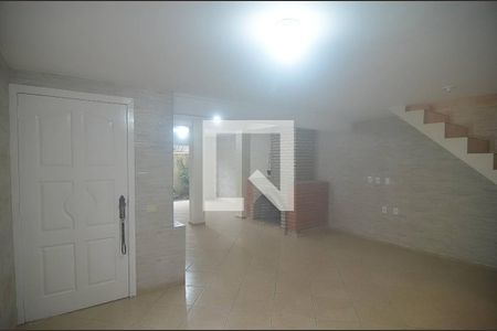 Sala de casa de condomínio para alugar com 2 quartos, 200m² em Estância Velha, Canoas