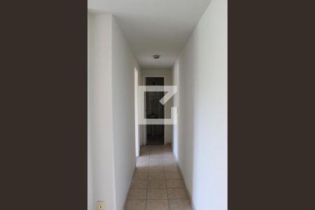 Corredor de apartamento para alugar com 2 quartos, 60m² em Colubande, São Gonçalo