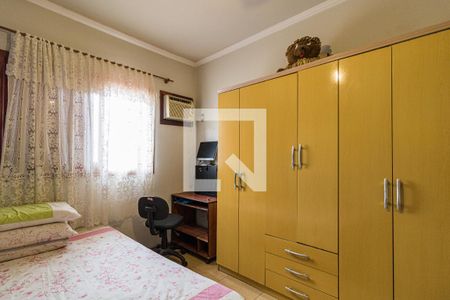 Quarto 3 de casa à venda com 3 quartos, 205m² em Jardim Itu Sabará, Porto Alegre