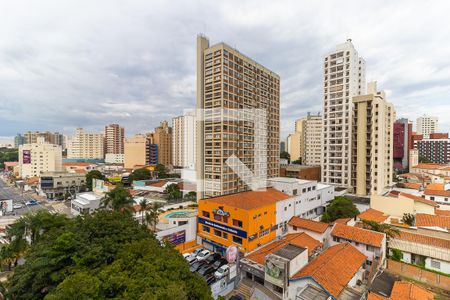 Vista da suíte de apartamento para alugar com 2 quartos, 71m² em Cambuí, Campinas