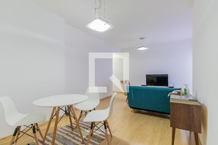 Sala de apartamento para alugar com 3 quartos, 75m² em Jardim Luanda, São Paulo